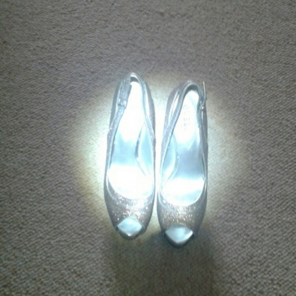 Guess Silver - Sparkly shoes/stilettos - Picture 3 of 4